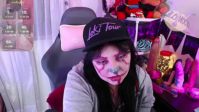 Snapshot of LiloMoon69 chatting on 10/24/25, 03:58 LiloMoon69 online show from 10/24/25, 03:58