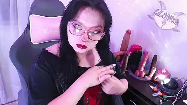 LiloMoon69 online show from 05/03/26, 07:58