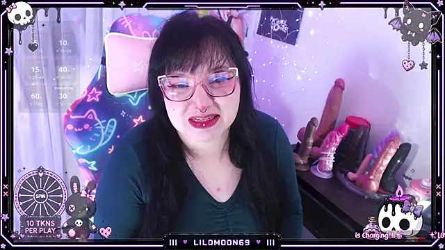 Snapshot of LiloMoon69 chatting on 07/05/26, 07:37 LiloMoon69 online show from 07/05/26, 07:37