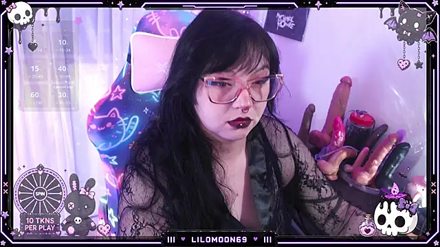 Snapshot of LiloMoon69 chatting on 07/07/26, 06:47 LiloMoon69 online show from 07/07/26, 06:47