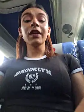 Snapshot of Maiskeen_Zamara chatting on 12/21/24, 05:07 Maiskeen Zamara online show from 12/21/24, 05:07