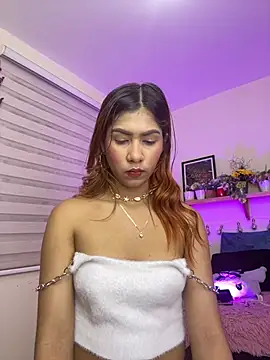 Snapshot of soy_sarah_ chatting on 02/18/25, 04:16 soy sarah online show from 02/18/25, 04:16