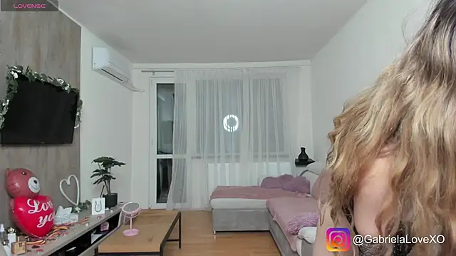 GabrielaLove  online show from 03/05/25, 08:10