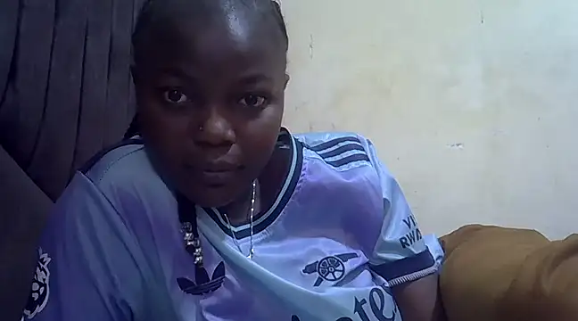 Snapshot of pretty_vivy chatting on 03/03/25, 05:42 pretty vivy online show from 03/03/25, 05:42