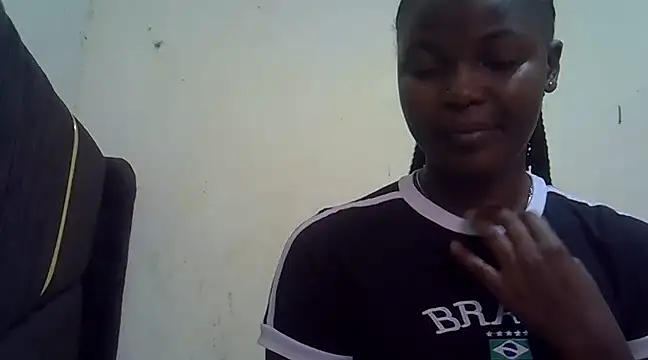 Snapshot of pretty_vivy chatting on 03/03/25, 01:20 pretty vivy online show from 03/03/25, 01:20