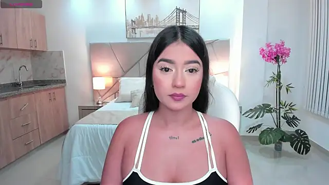 amelie jhons online show from 05/17/26, 12:52