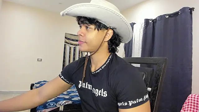 Snapshot of johan_beley_ chatting on 02/08/25, 01:22 johan beley online show from 02/08/25, 01:22