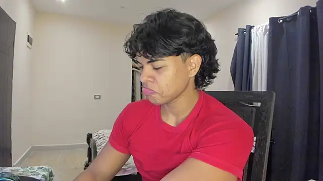 Snapshot of johan_beley_ chatting on 02/12/25, 02:10 johan beley online show from 02/12/25, 02:10