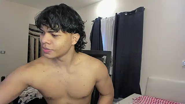 Snapshot of johan_beley_ chatting on 03/03/25, 04:35 johan beley online show from 03/03/25, 04:35