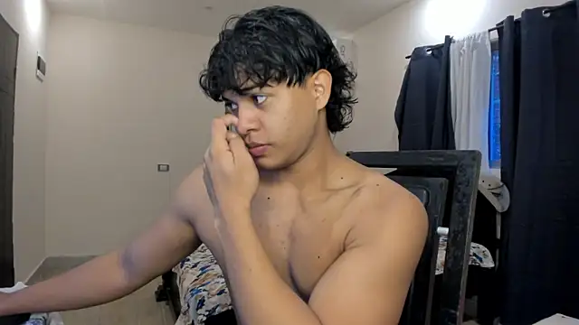 Snapshot of johan_beley_ chatting on 03/21/25, 01:56 johan beley online show from 03/21/25, 01:56