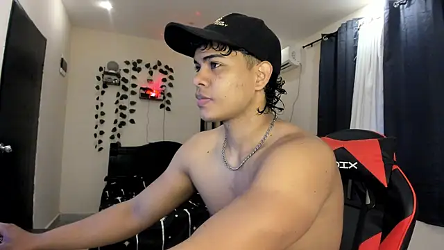 Snapshot of johan_beley_ chatting on 09/08/25, 02:16 johan beley online show from 09/08/25, 02:16