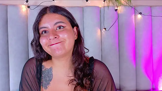 Snapshot of EngelStone chatting on 10/22/25, 07:46 EngelStone online show from 10/22/25, 07:46