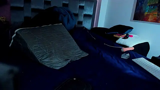 Piggy Eddy online show from 02/03/25, 04:04