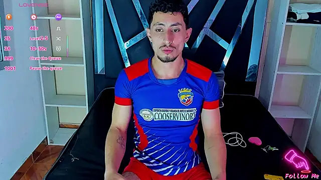 Piggy Eddy online show from 09/30/25, 03:22