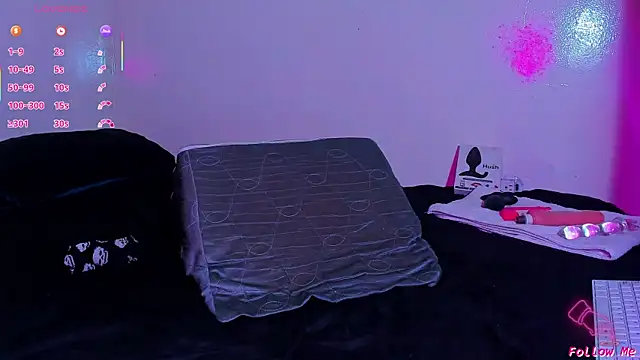 Piggy Eddy online show from 04/11/26, 07:45