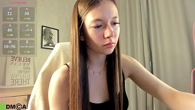 Nicole Charm online show from 07/11/26, 09:01