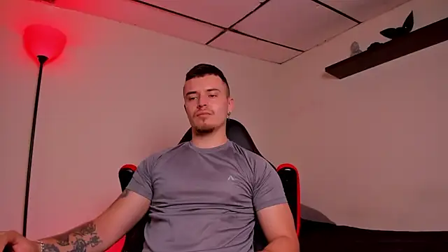 Snapshot of james_connor2 chatting on 10/29/25, 06:53 james connor2 online show from 10/29/25, 06:53