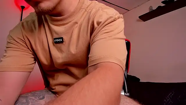 Snapshot of james_connor2 chatting on 11/01/25, 07:05 james connor2 online show from 11/01/25, 07:05