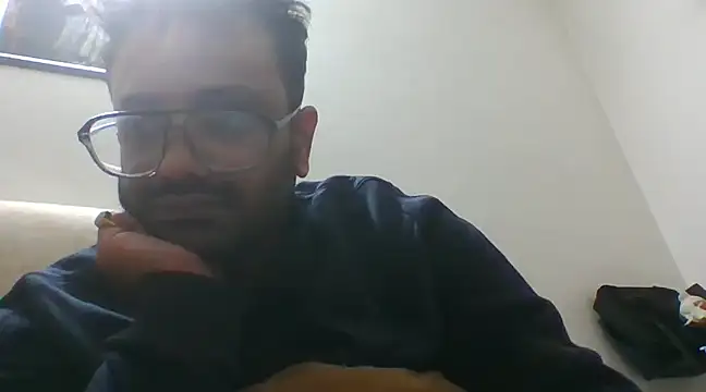 Snapshot of shree7776trrr chatting on 01/03/25, 03:44 shree7776trrr online show from 01/03/25, 03:44