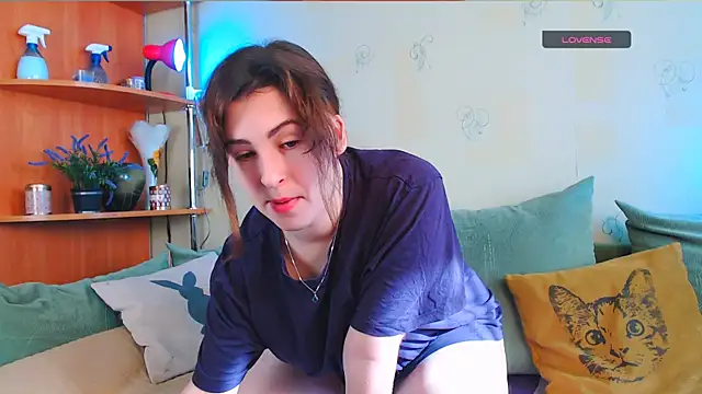 Snapshot of Caroline1995 chatting on 10/26/25, 08:53 Caroline1995 online show from 10/26/25, 08:53