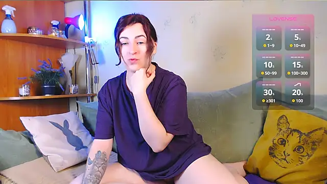 Snapshot of Caroline1995 chatting on 11/18/25, 07:02 Caroline1995 online show from 11/18/25, 07:02