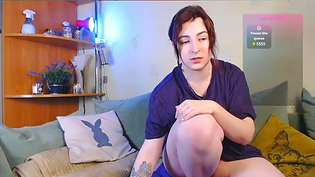 Snapshot of Caroline1995 chatting on 12/04/25, 07:17 Caroline1995 online show from 12/04/25, 07:17