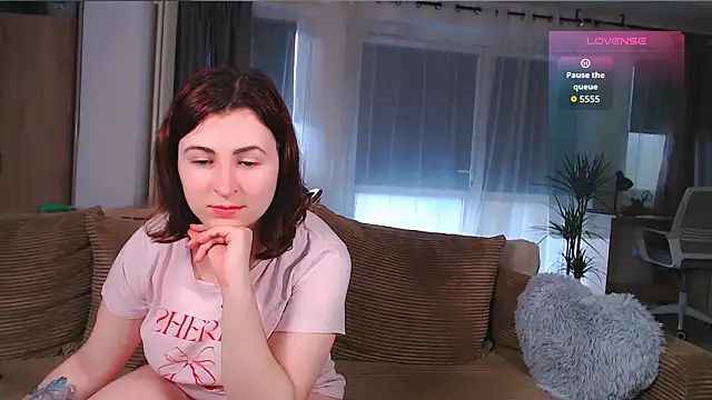 Snapshot of Caroline1995 chatting on 02/03/26, 02:22 Caroline1995 online show from 02/03/26, 02:22