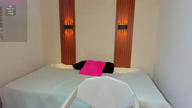 AliceRoss0 online show from 11/28/25, 08:11