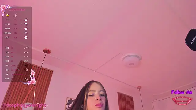 Snapshot of TiffanyWright chatting on 02/18/25, 03:54 TiffanyWright online show from 02/18/25, 03:54