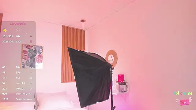 Snapshot of TiffanyWright chatting on 11/06/25, 01:23 TiffanyWright online show from 11/06/25, 01:23