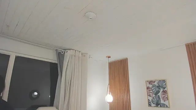 Snapshot of TiffanyWright chatting on 12/04/25, 02:15 TiffanyWright online show from 12/04/25, 02:15