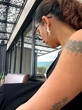 ValeriEvan online show from 10/05/25, 02:15