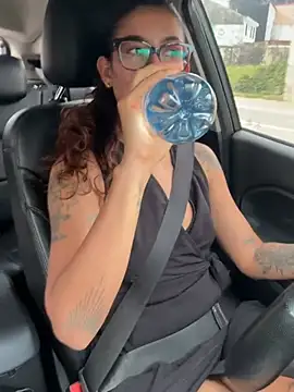 ValeriEvan online show from 03/31/26, 09:15