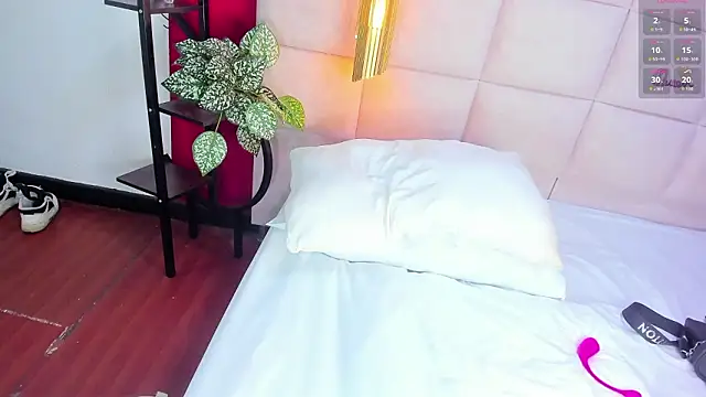 Amberluy online show from 02/14/26, 07:54