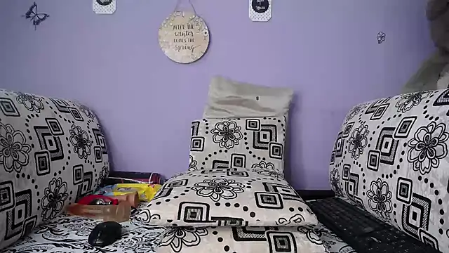 Michell 02  online show from 12/03/24, 03:44