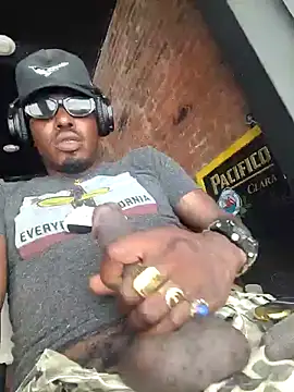 BlackD4uxo online show from 07/16/26, 04:57