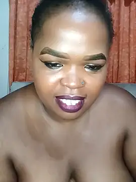 Snapshot of smileyass chatting on 02/28/26, 04:02 smileyass online show from 02/28/26, 04:02