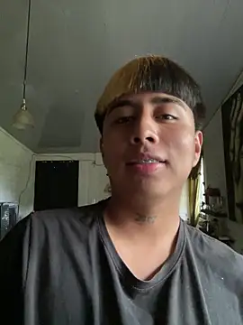 Snapshot of FlpGmz chatting on 09/23/25, 05:49 FlpGmz online show from 09/23/25, 05:49