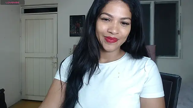 Snapshot of makennaa_ chatting on 05/07/26, 10:09 makennaa online show from 05/07/26, 10:09