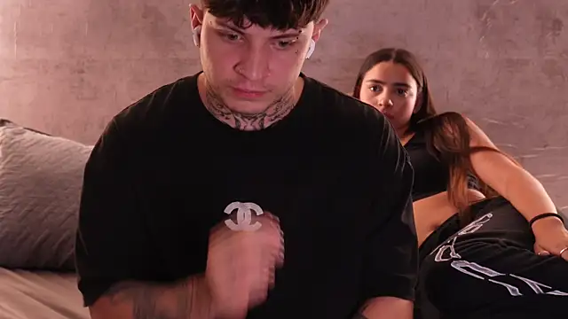 Nicky and Blake online show from 11/11/25, 09:37