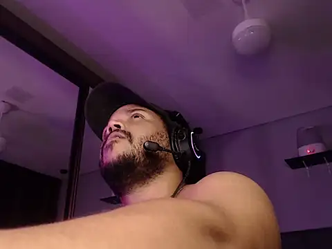 Snapshot of Ale_Mineiro chatting on 03/12/26, 07:36 Ale Mineiro online show from 03/12/26, 07:36