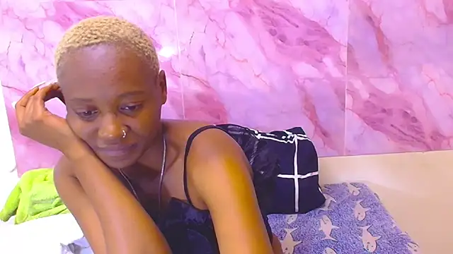 Snapshot of EbonyOlive69 chatting on 10/22/25, 05:19 EbonyOlive69 online show from 10/22/25, 05:19