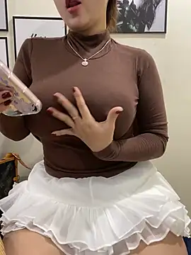 Shirato hana online show from 02/22/25, 02:06