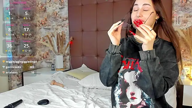 Snapshot of Mary_Walker chatting on 01/24/25, 07:08 Mary Walker online show from 01/24/25, 07:08