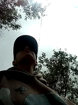 Snapshot of Cuervo_maniaco chatting on 02/14/25, 03:36 Cuervo maniaco online show from 02/14/25, 03:36