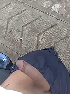 Snapshot of Cuervo_maniaco chatting on 11/04/25, 07:35 Cuervo maniaco online show from 11/04/25, 07:35