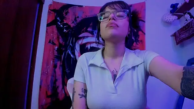 Lucyfx666 online show from 06/09/26, 05:52