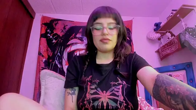 Lucyfx666 online show from 06/20/26, 02:14