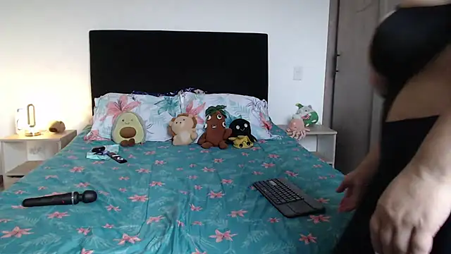 TatianaMonteross online show from 04/14/26, 11:05