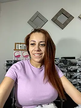 Snapshot of AnnbellaRosse chatting on 01/19/25, 12:38 AnnbellaRosse online show from 01/19/25, 12:38